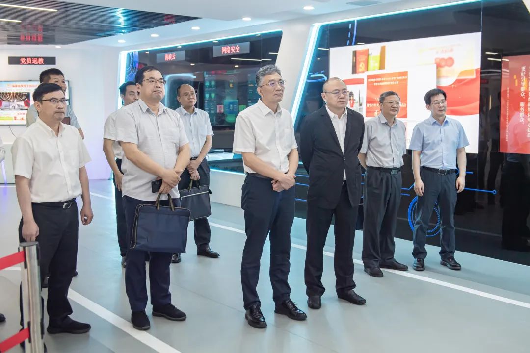 福建信管局一行到福建廣電網絡、中廣電移動福建分公司調研廣電5G建設工作