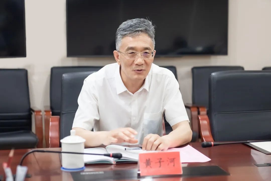 福建信管局一行到福建廣電網(wǎng)絡(luò)、中廣電移動(dòng)福建分公司調(diào)研廣電5G建設(shè)工作