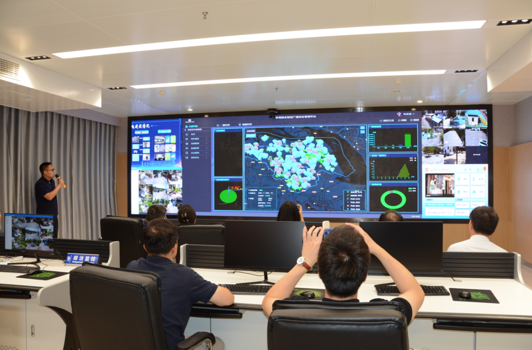 廣電總局調(diào)研江蘇有線張家港智慧廣電鄉(xiāng)村工程建設(shè)情況 廣電總局調(diào)研江蘇有線張家港智慧廣電鄉(xiāng)村工程建設(shè)情況