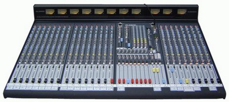 英國A&H GL3800-832A型專業(yè)調音臺